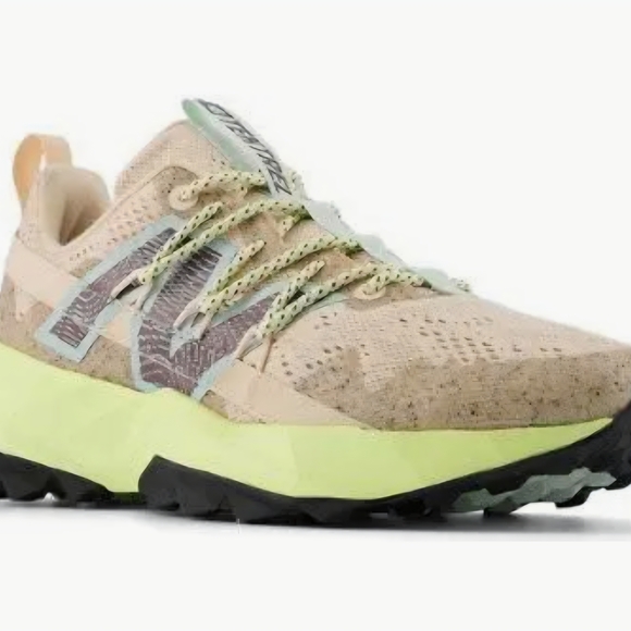 New Balance Tektrel Womens Hiking Sneakers - Picture 4 of 10